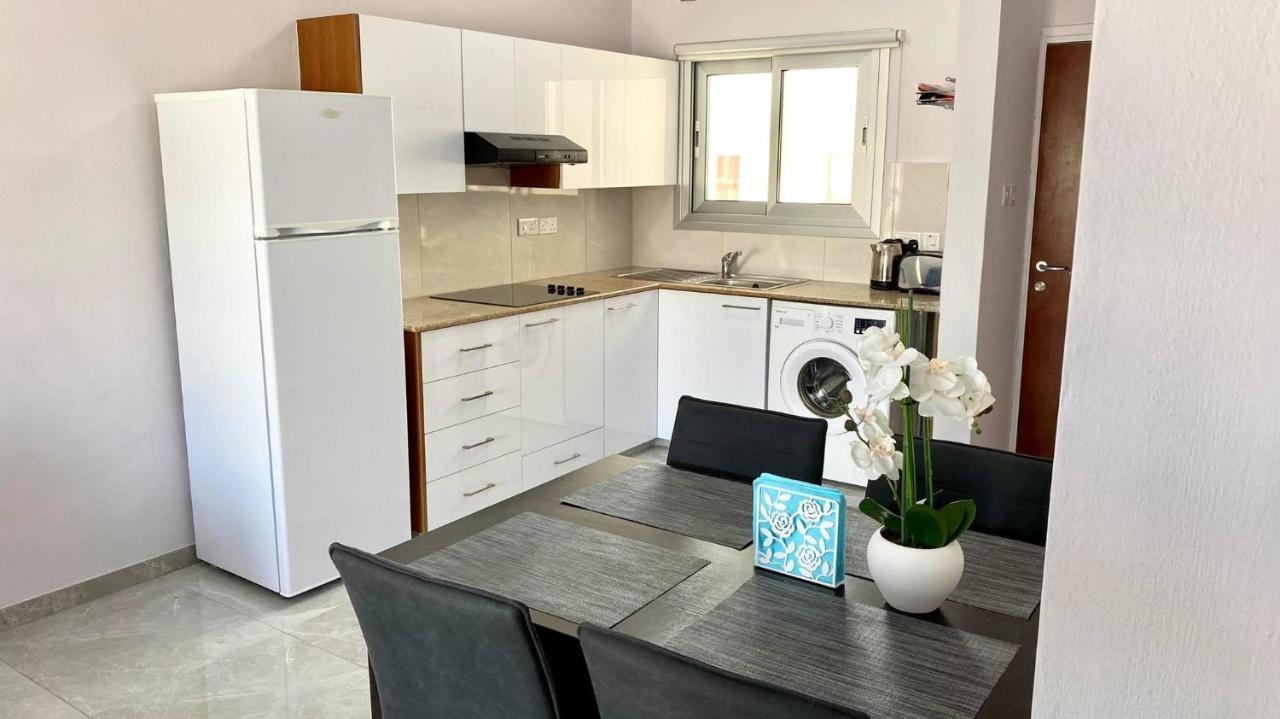 Napa Court 2 Apartment Ayia Napa Bagian luar foto